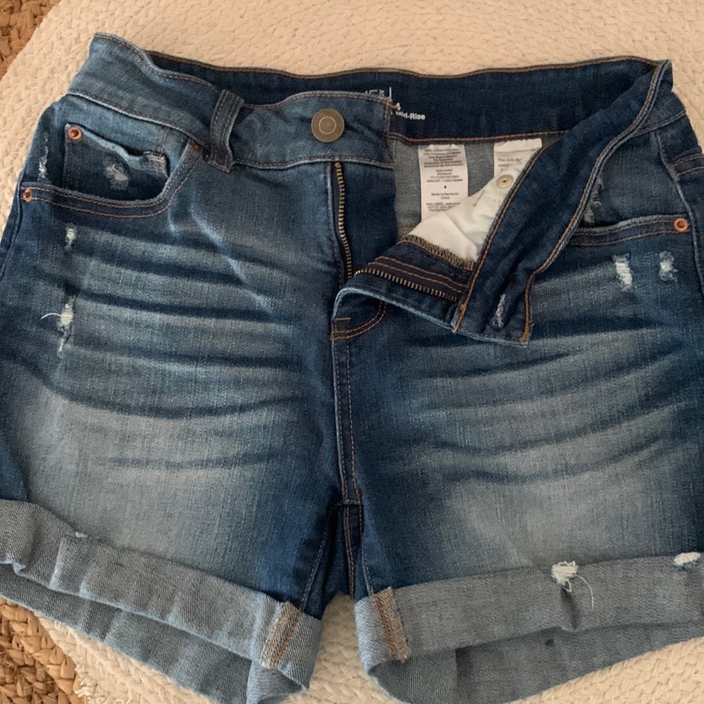 Denim cuffed shorts